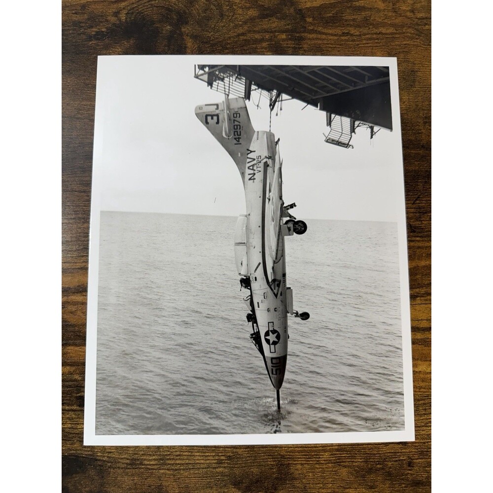 US Navy Jet Crash USS Lexington CVS-16 Aircraft Accident Photo 8x10